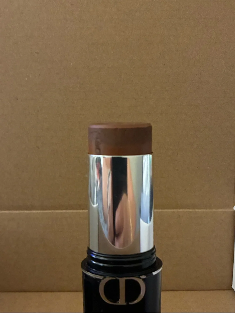 * Bundled foundation,concealer lipsticks**Dior/elizabetharden-see description